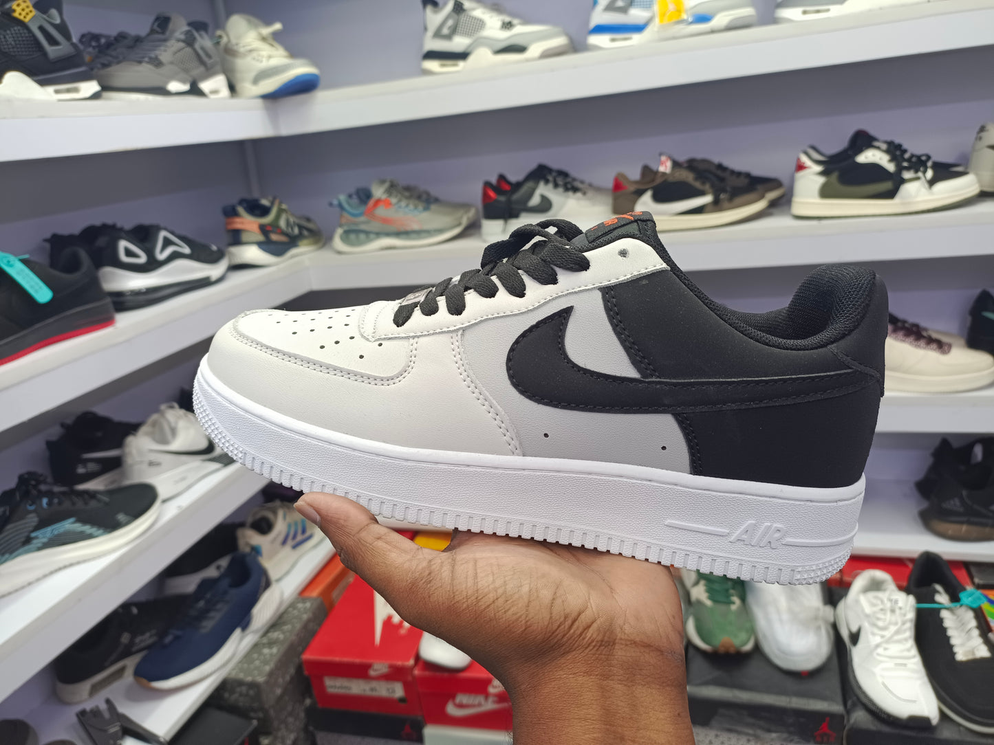 Nike Air Force 1 Low '07 LV8 Black Smoke White